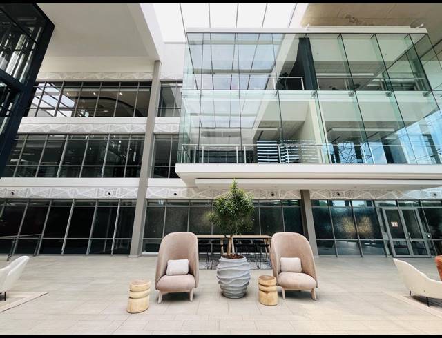 1,200M² OFFICE TO LET IN WATERFALL